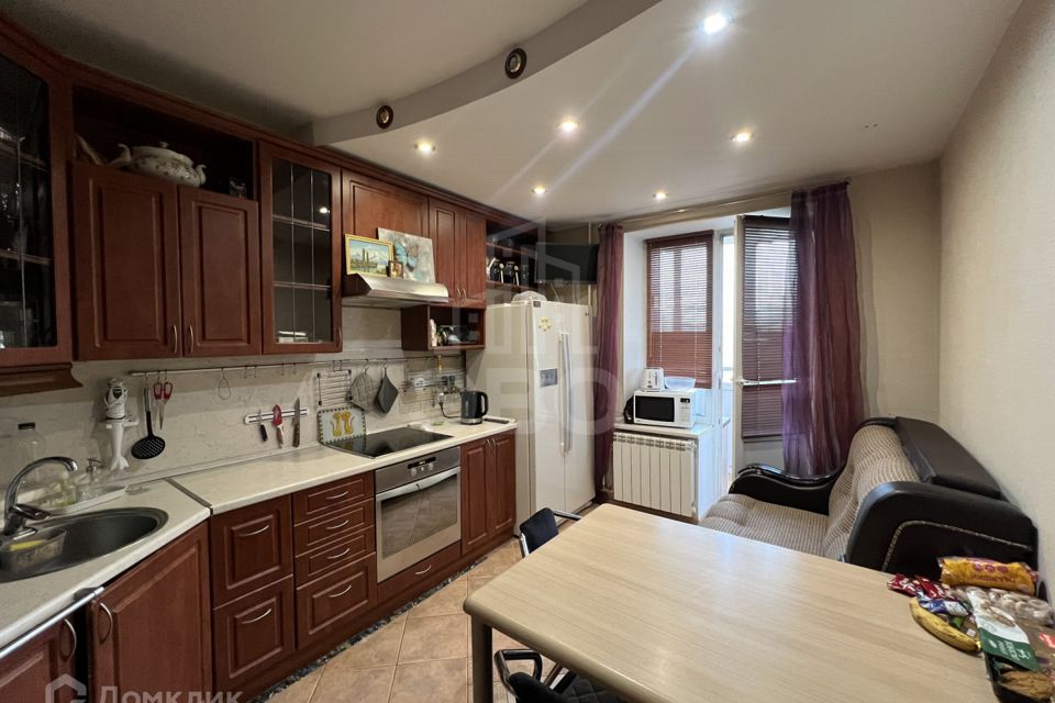 Сдаётся 2-комнатная квартира, 68 м²