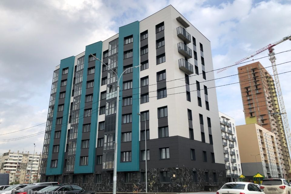 Продаётся 1-комнатная квартира, 42.2 м²