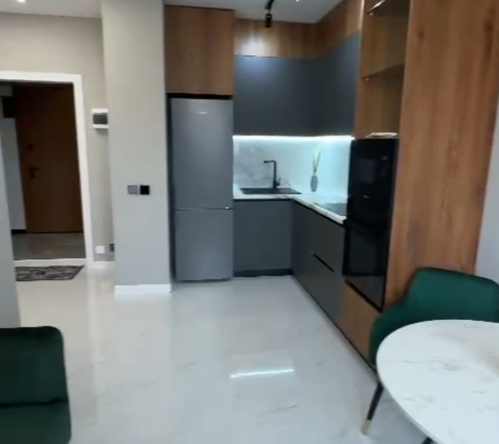 Продаётся 1-комнатная квартира, 42 м²