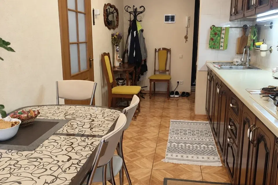 Продаётся 2-комнатная квартира, 56.1 м²