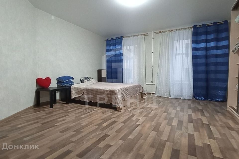 Продаётся 2-комнатная квартира, 82.1 м²