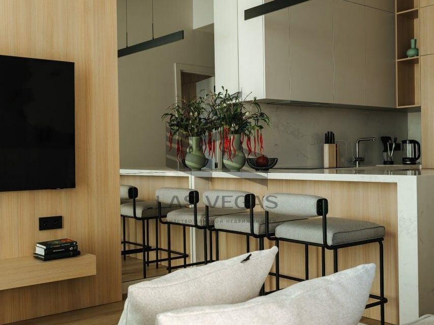 Сдаётся 2-комнатная квартира, 55 м²