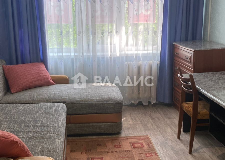 Продаётся комната в 6-комн. квартире, 60 м²