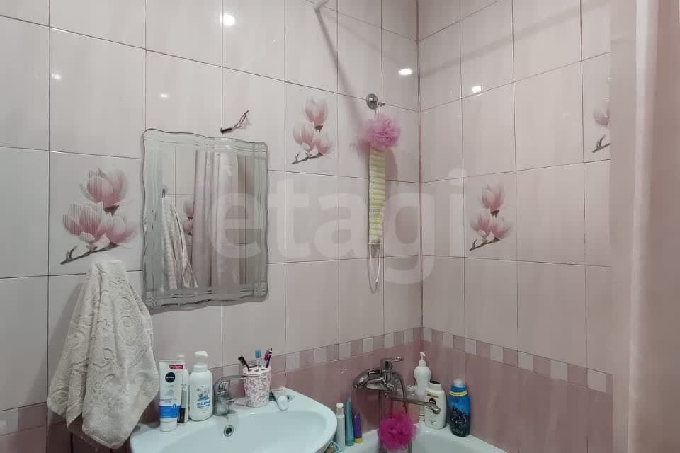 Продаётся 2-комнатная квартира, 56 м²