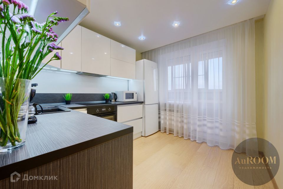 Продаётся 3-комнатная квартира, 90 м²