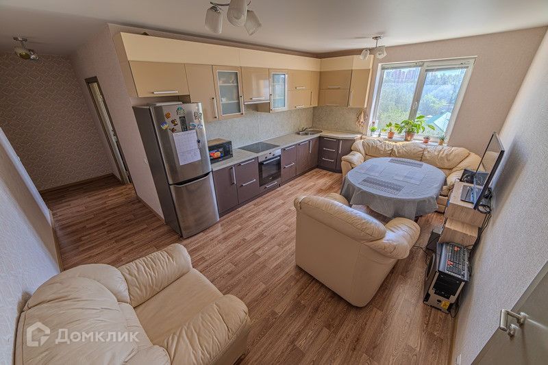 Продаётся 2-комнатная квартира, 65 м²