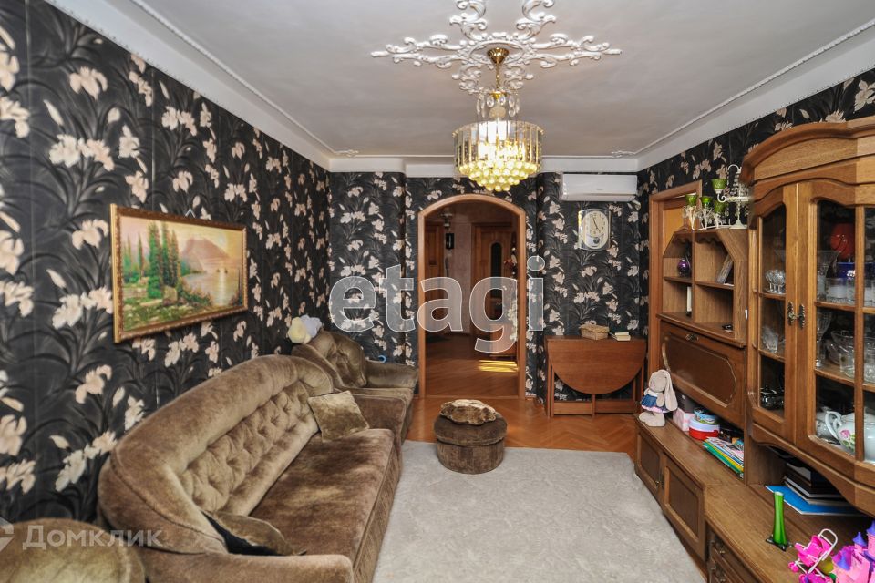 Продаётся 3-комнатная квартира, 52 м²