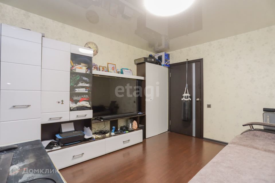 Продаётся 3-комнатная квартира, 63.2 м²