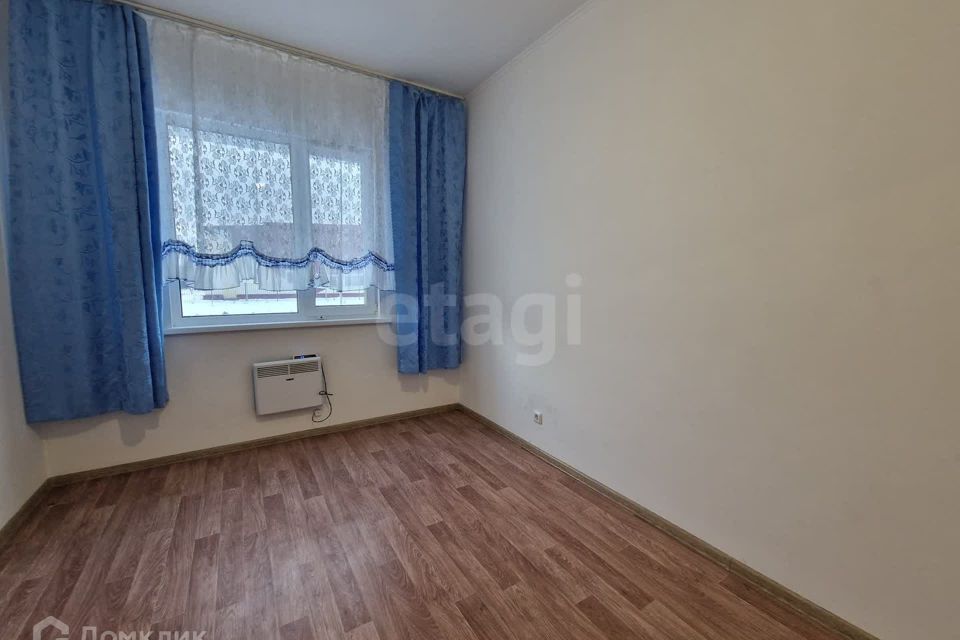 Продаётся 1-комнатная квартира, 43.2 м²