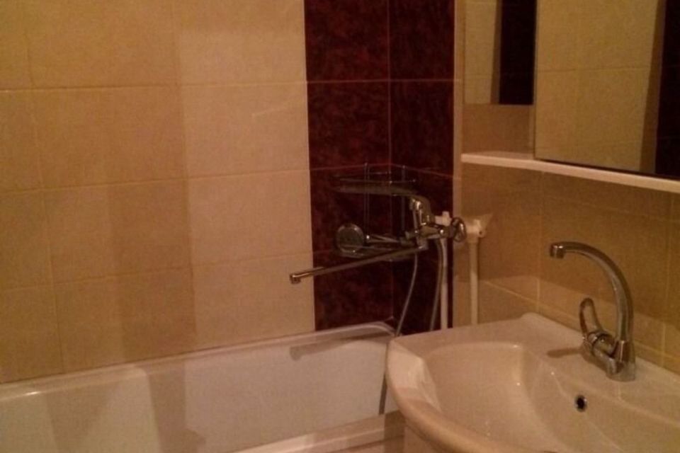 Продаётся 1-комнатная квартира, 49.3 м²
