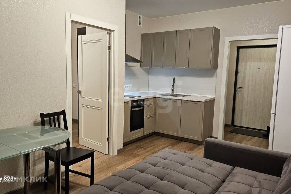 Продаётся 1-комнатная квартира, 35.6 м²