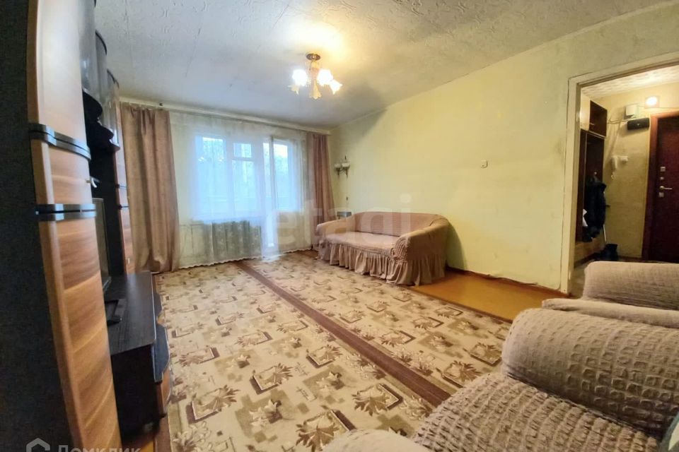Продаётся 4-комнатная квартира, 79.1 м²