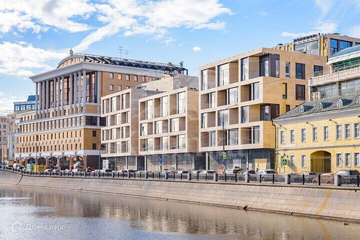 Продаётся 3-комнатная квартира, 126 м²
