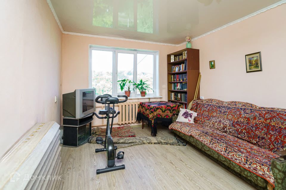 Продаётся 4-комнатная квартира, 74.7 м²