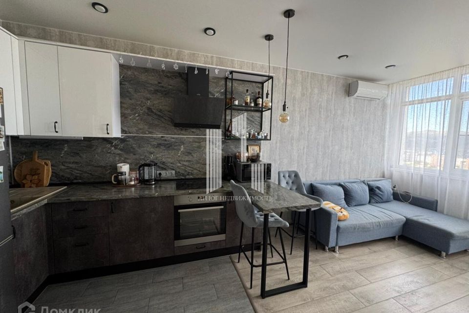 Продаётся 1-комнатная квартира, 49.7 м²