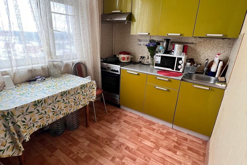 Продаётся 1-комнатная квартира, 37.8 м²