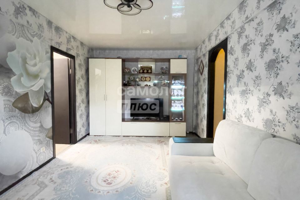 Продаётся 3-комнатная квартира, 59.6 м²