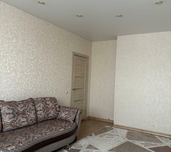Продаётся 2-комнатная квартира, 59.8 м²