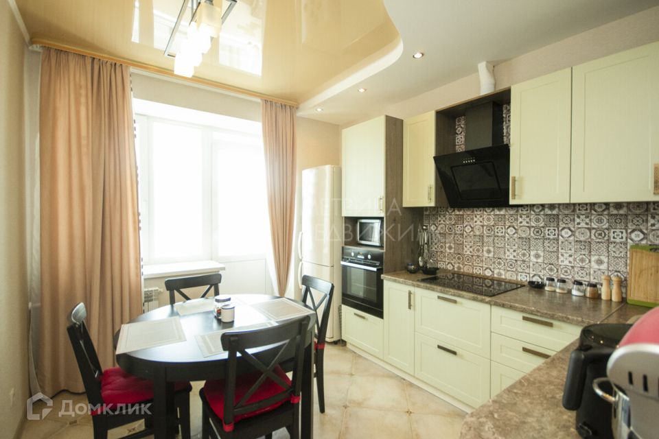 Продаётся 2-комнатная квартира, 58 м²