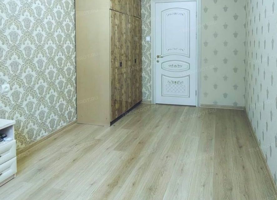 Продаётся 3-комнатная квартира, 54.9 м²