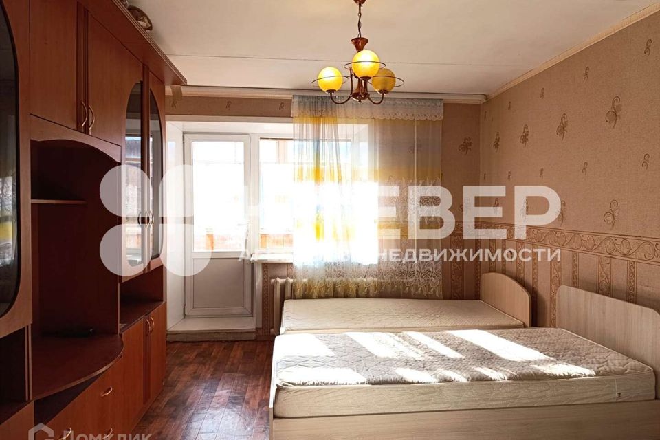 Продаётся 4-комнатная квартира, 75.9 м²