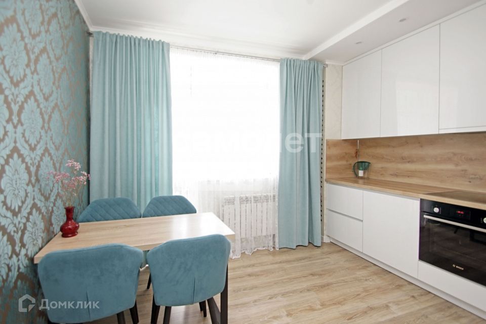Продаётся 2-комнатная квартира, 58.7 м²