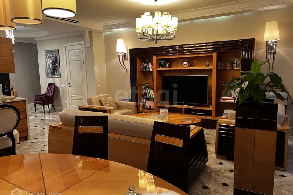 Сдаётся 3-комнатная квартира, 115 м²