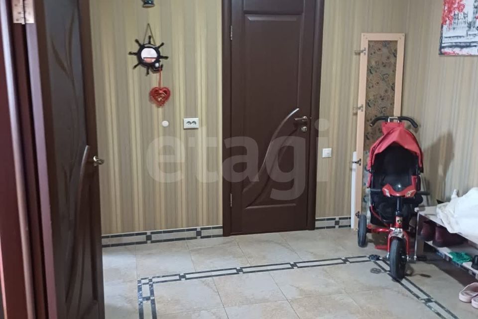 Продаётся 2-комнатная квартира, 71.8 м²