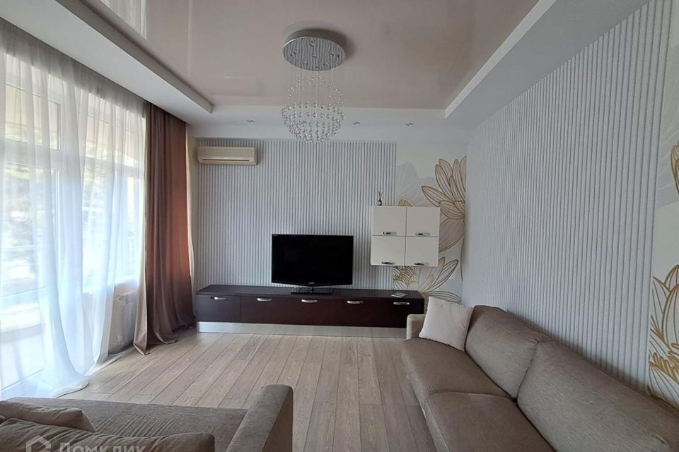 Продаётся 3-комнатная квартира, 111 м²