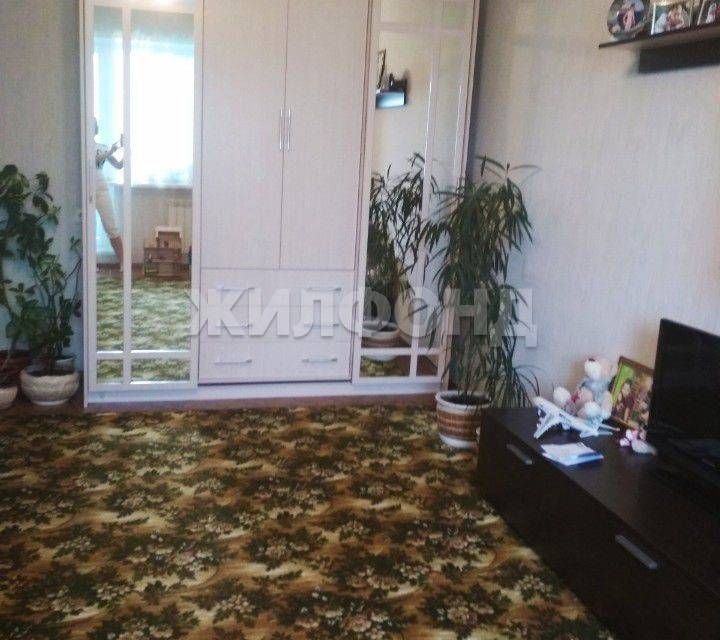 Продаётся 1-комнатная квартира, 38 м²