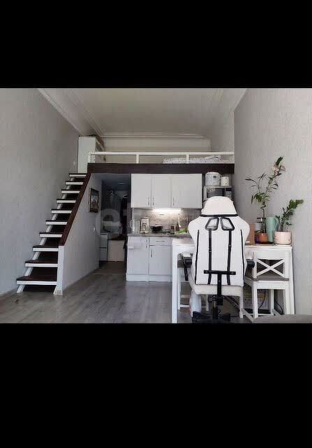 Продаётся 7-комнатная квартира, 195.3 м²