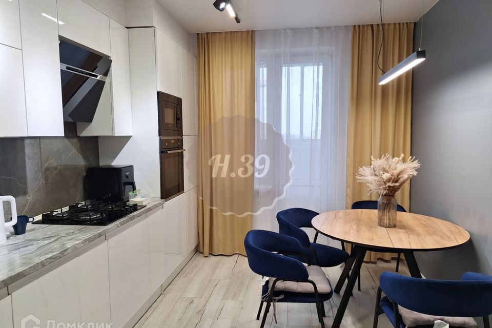 Продаётся 2-комнатная квартира, 64 м²