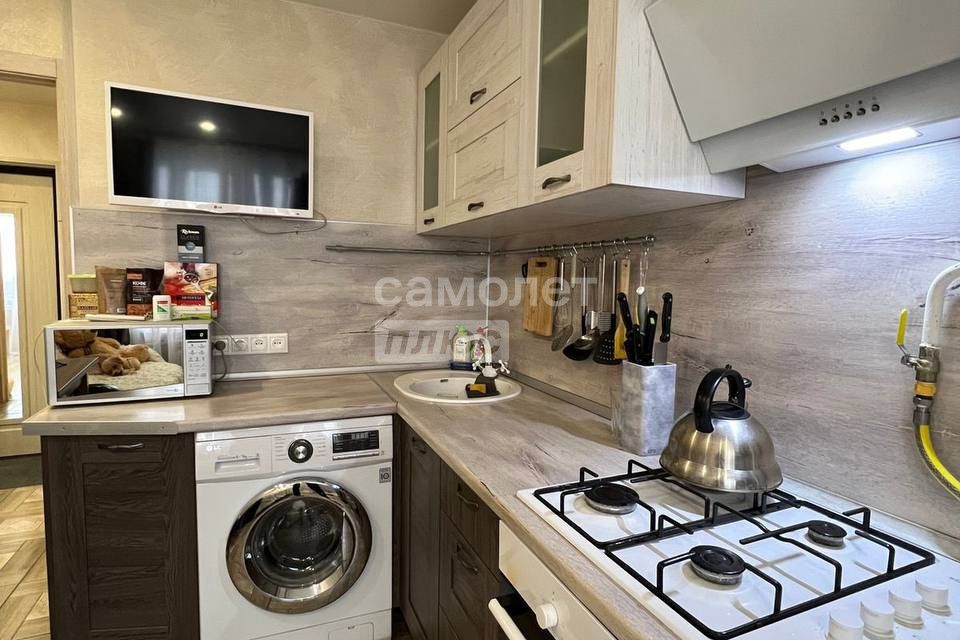 Продаётся 1-комнатная квартира, 37 м²