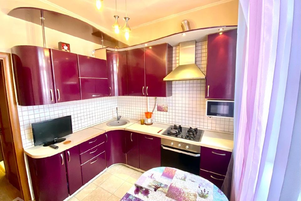 Продаётся 2-комнатная квартира, 57.6 м²
