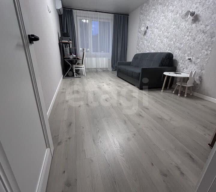 Продаётся 1-комнатная квартира, 47.4 м²