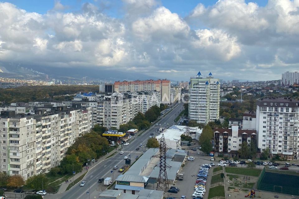 Продаётся 1-комнатная квартира, 37.8 м²