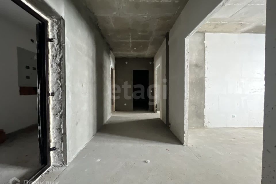 Продаётся 3-комнатная квартира, 104 м²