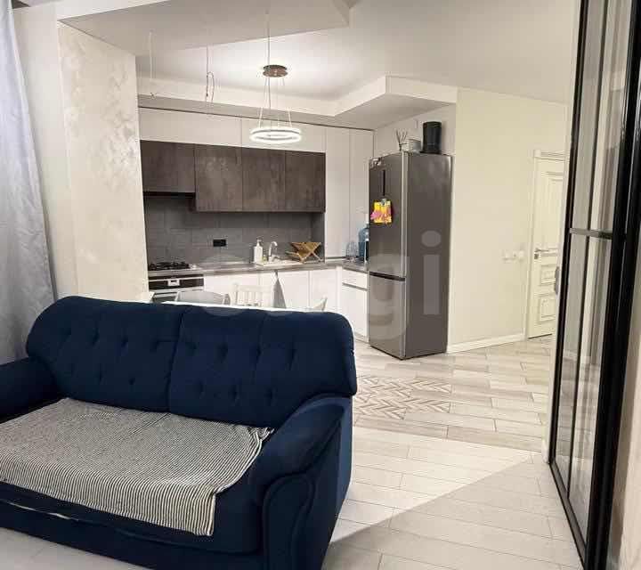 Продаётся 1-комнатная квартира, 42.3 м²