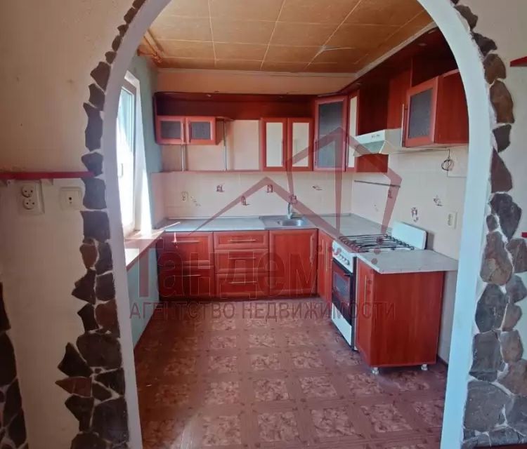Продаётся 4-комнатная квартира, 82 м²