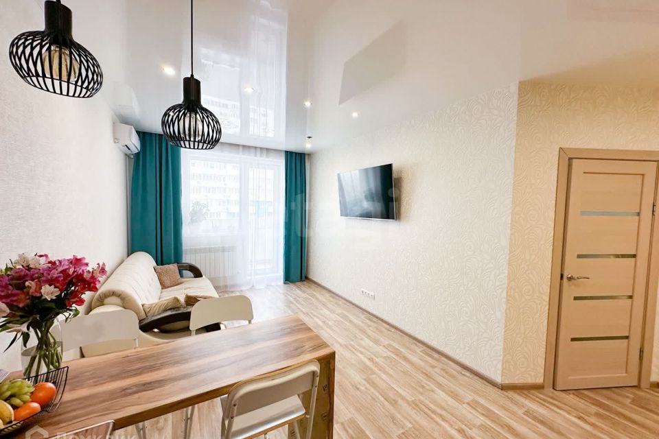 Продаётся 1-комнатная квартира, 46 м²