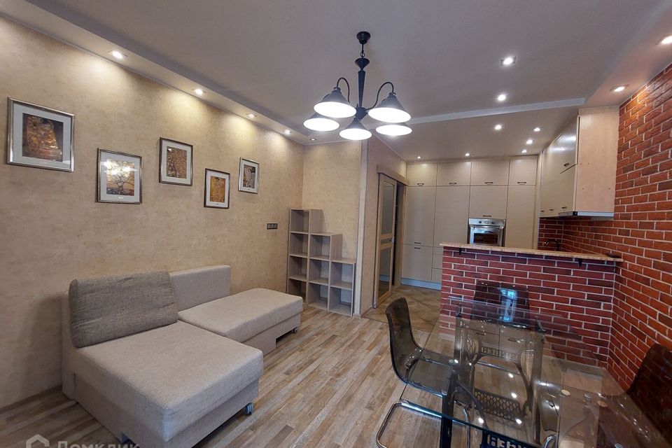 Продаётся 1-комнатная квартира, 52.5 м²