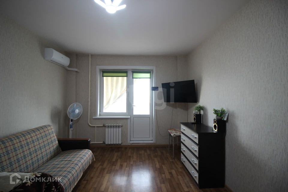 Продаётся 1-комнатная квартира, 40.8 м²