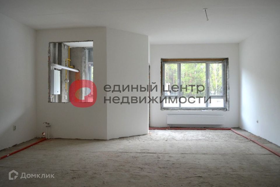 Продаётся 1-комнатная квартира, 80 м²