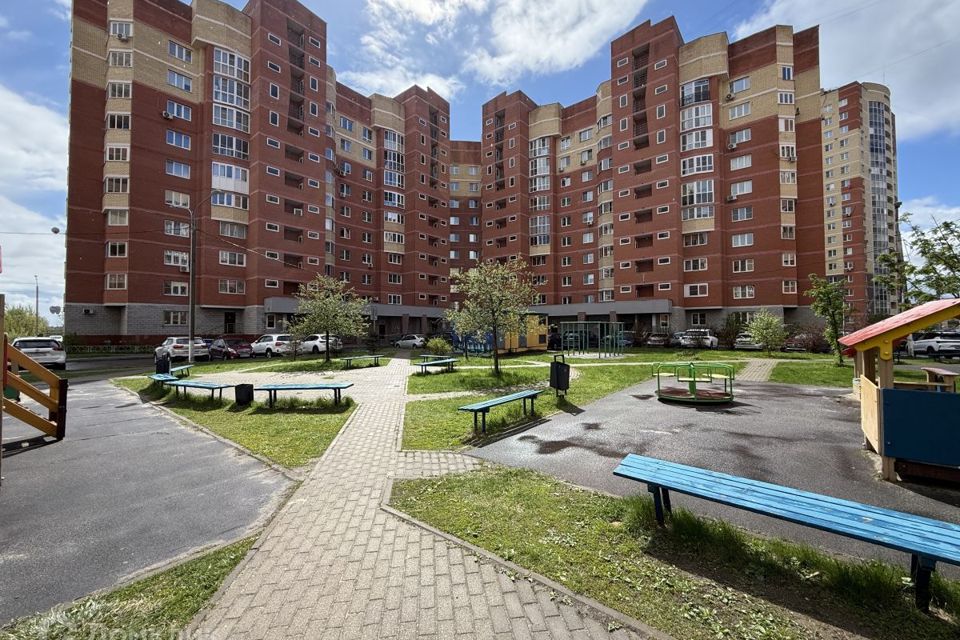 Продаётся 2-комнатная квартира, 61.6 м²