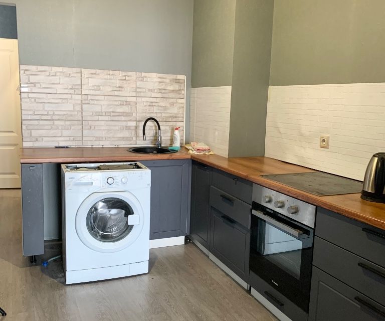 Продаётся 3-комнатная квартира, 58.2 м²
