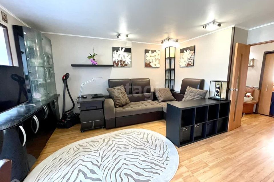 Продаётся 3-комнатная квартира, 59.4 м²