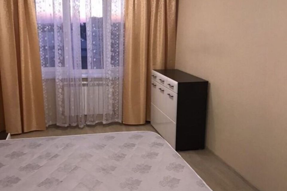Продаётся 1-комнатная квартира, 42 м²