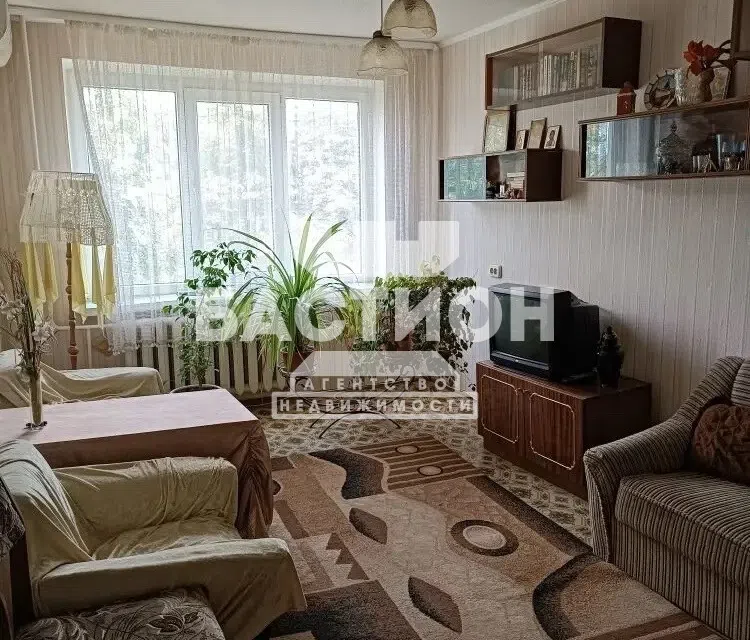 Продаётся 2-комнатная квартира, 56.4 м²