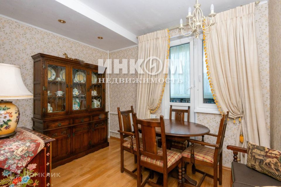 Продаётся 1-комнатная квартира, 38.3 м²
