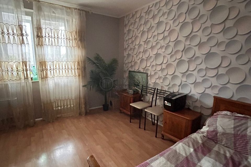 Продаётся 1-комнатная квартира, 52 м²
